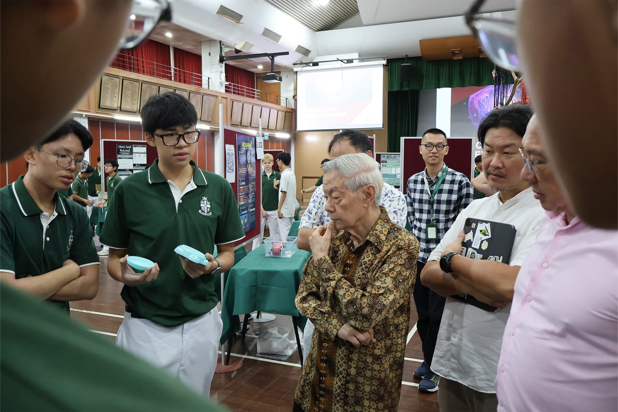 Prof Leo with the students